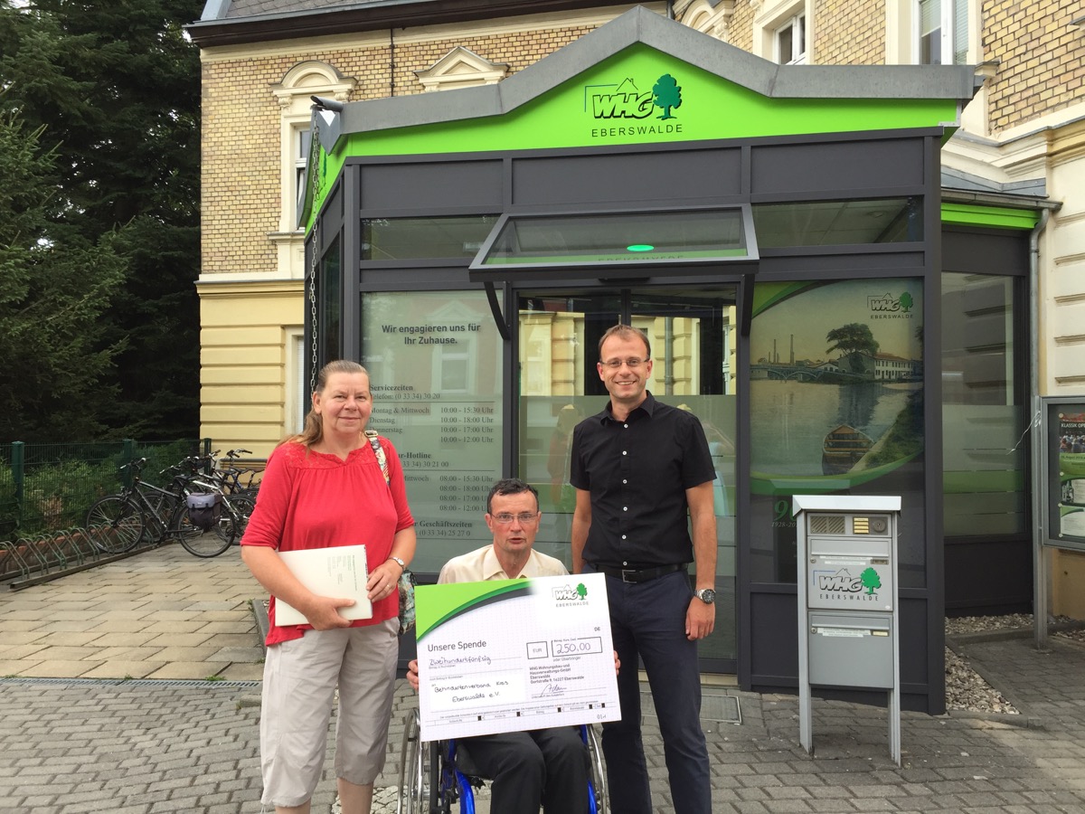 WHG spendet 500 Euro an Behindertenverband Eberswalde